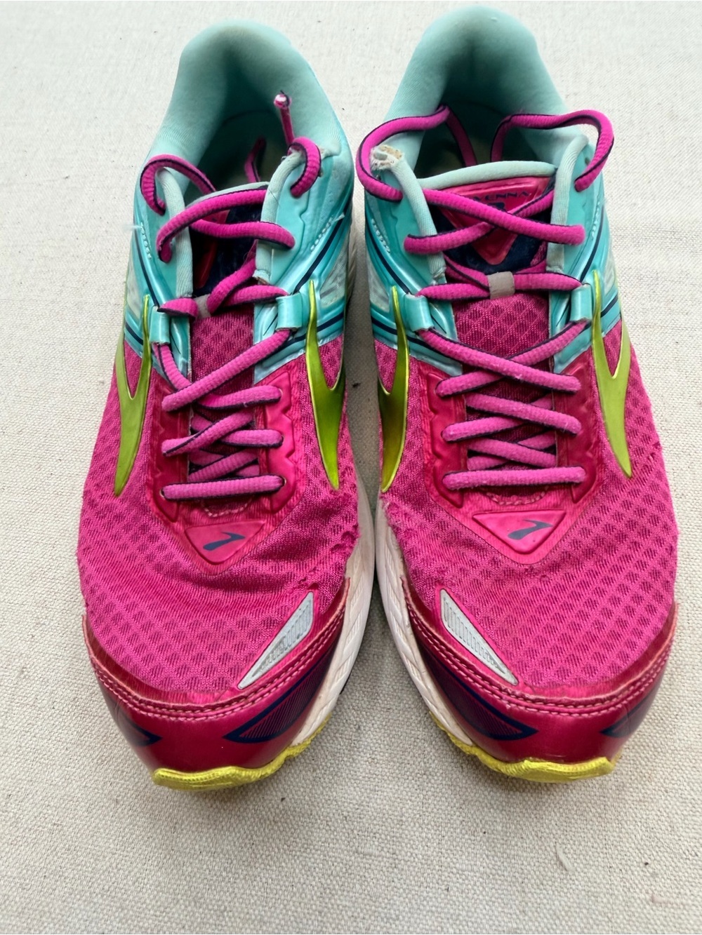 Brooks Ravenna Sneakers